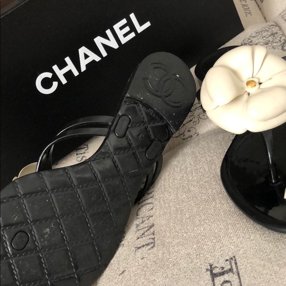 Chanel Thongs - Picture 3 of 5